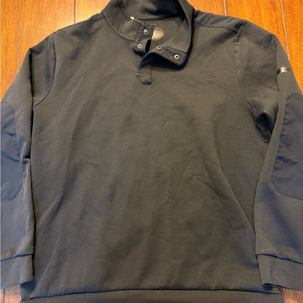 Under Armour Men's Black golf pull over